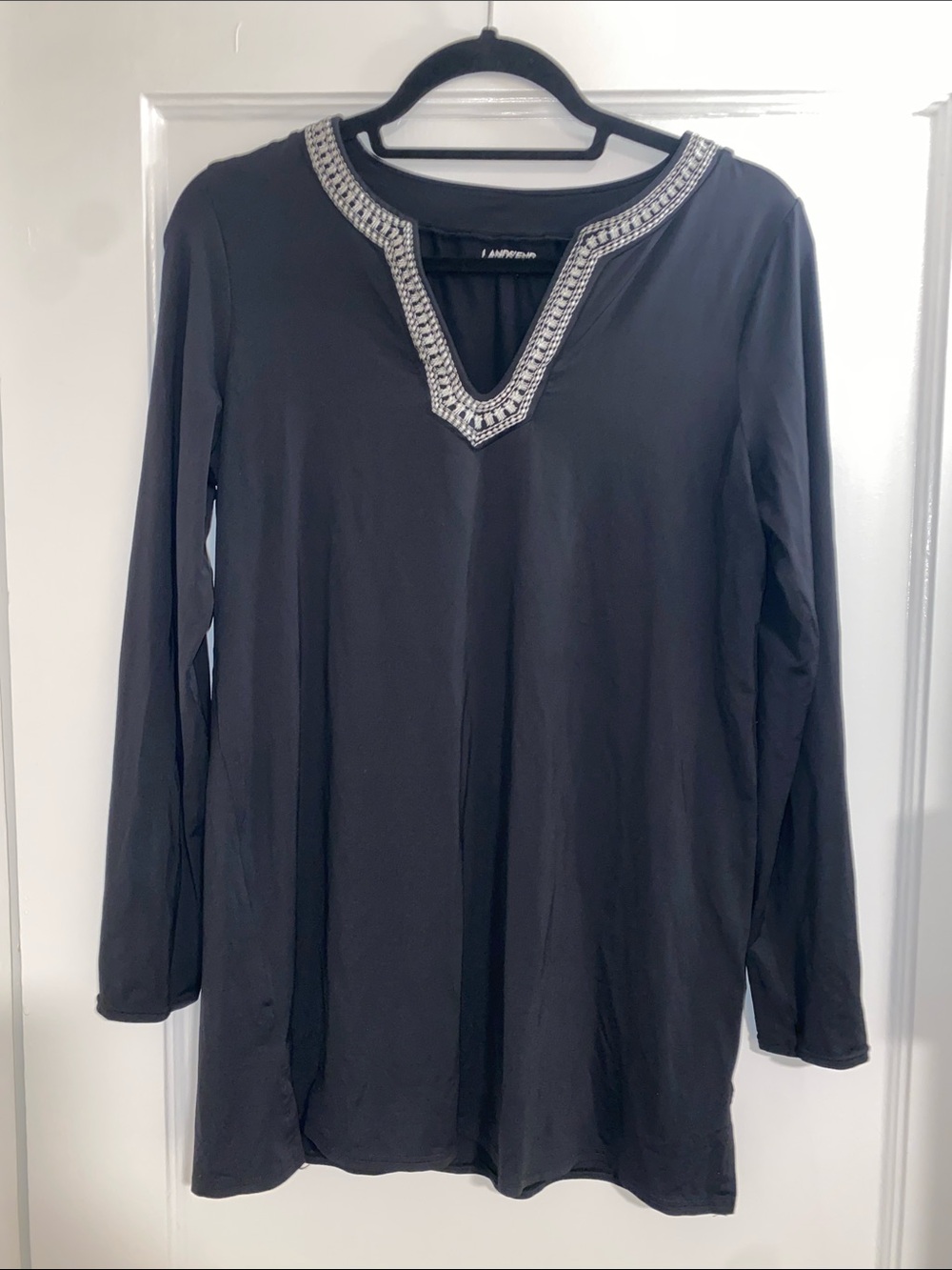 Black lands  end V-Neck Long Sleeve swim top